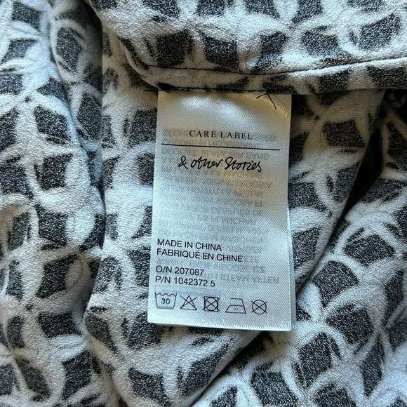 OTHER STORIES Chain Printed Long Sleeve Blouse Balloon Sleeves 8 Black White - Picture 12 of 16